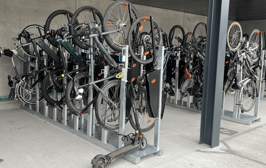 OnStreet - double sided plus Wheelylift