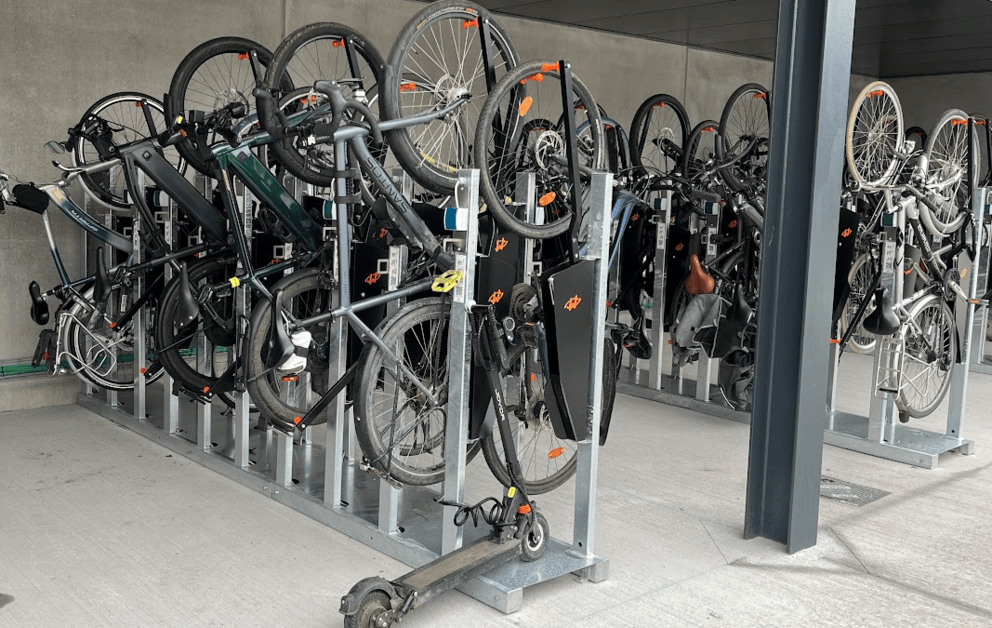 OnStreet - double sided plus Wheelylift